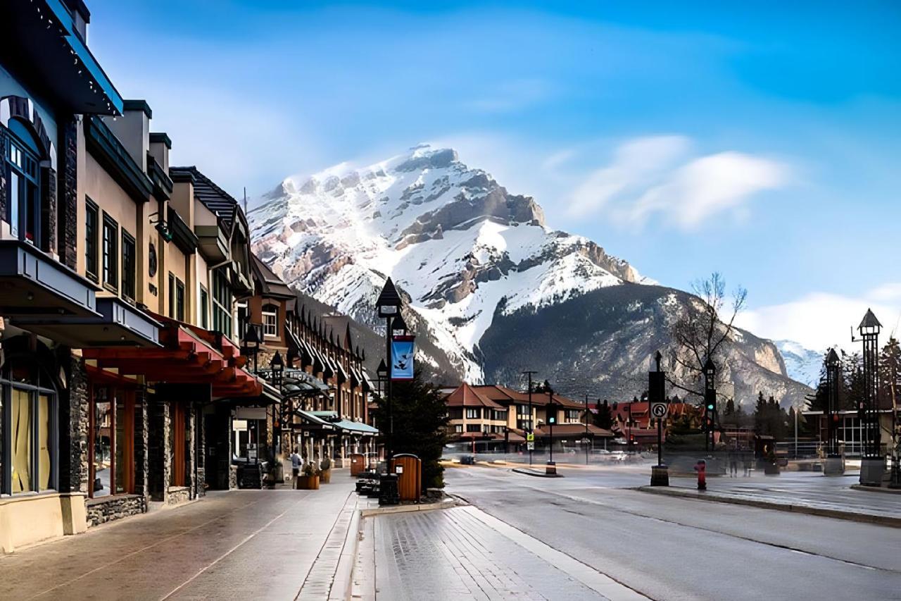 Entire Condo Downtown, Walk To Bmo & Stampede, Parking, 1,5 Hrs To Banff Калгари Экстерьер фото